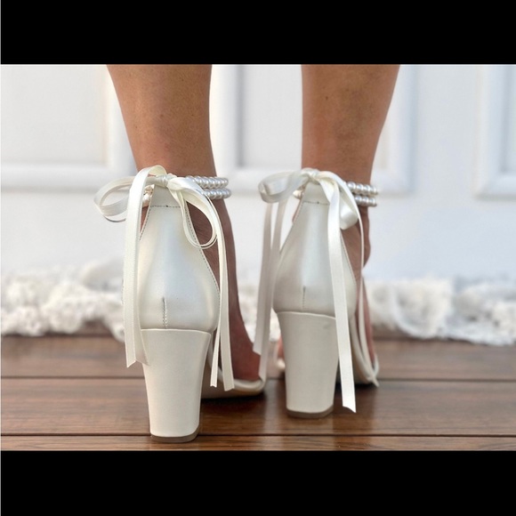 Wedding heels - Picture 2 of 2